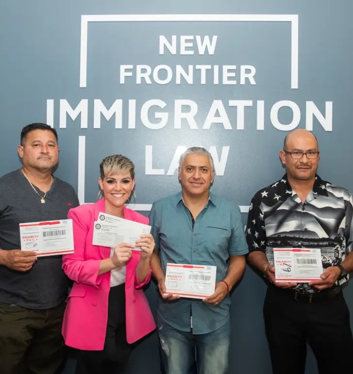 El equipo de New Frontier Immigration Law en Phoenix, Arizona